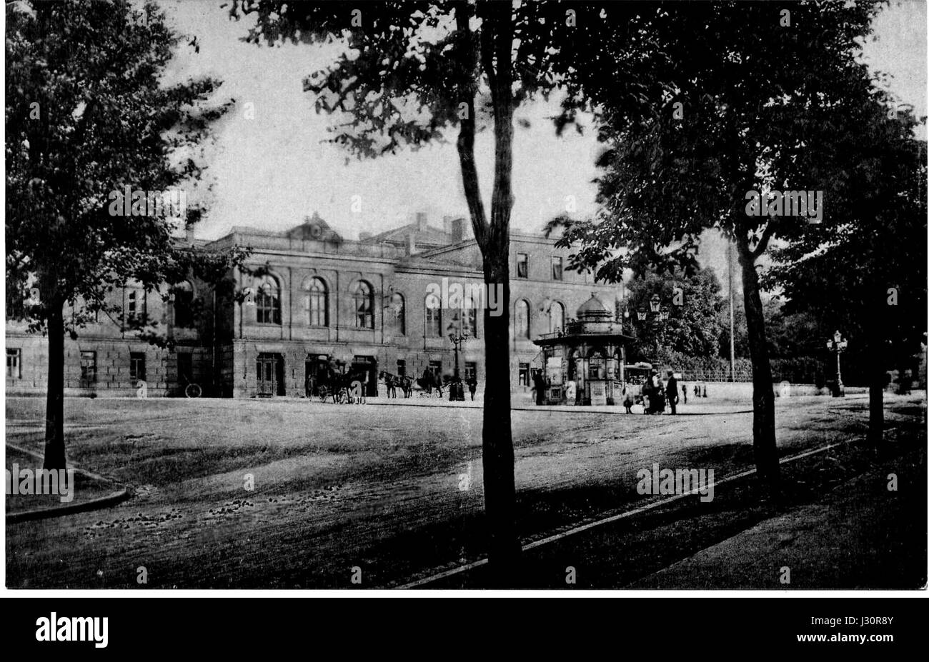 Alter Bahnhof historisch mit Kutschen Stock Photo