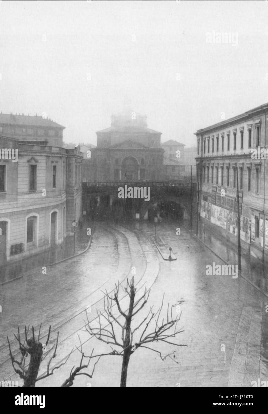 Milano, Stazione Porta Nuova (1931) 02 Stock Photo Alamy