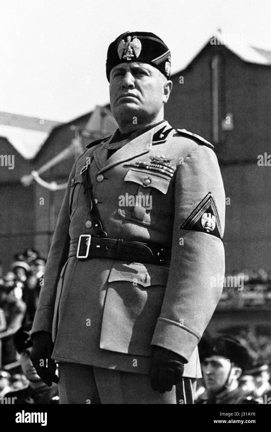 Painting of mussolini hires stock photography and images Alamy