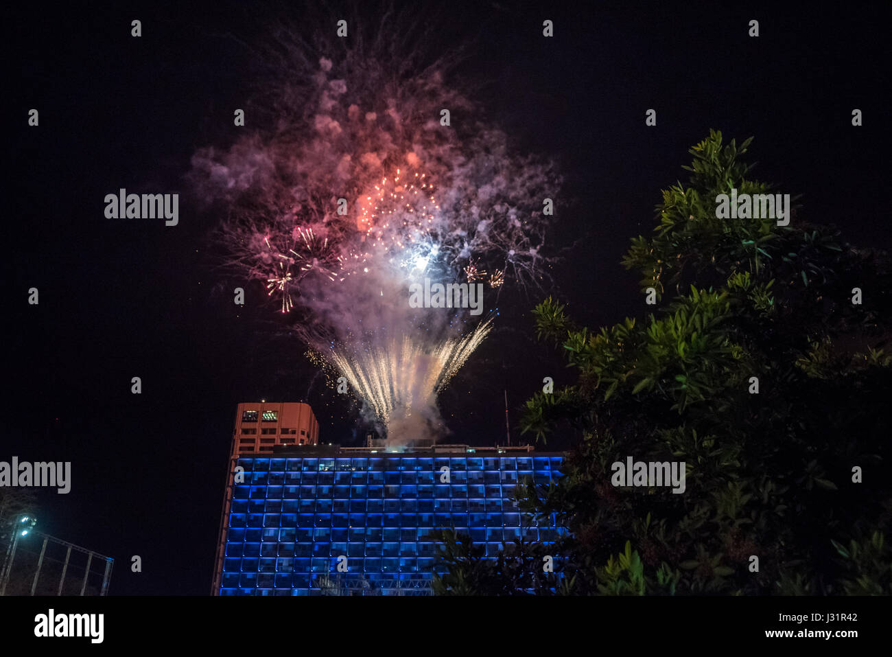 Tel Aviv Yafo, Israel. 01st May, 2017. Fireworks - celebration of yom haatsmaout - independence day may 1st 2017, Kikar Rabin, Tel Aviv-Yafo, Israel Credit: Michael Jacobs/Alamy Live News Stock Photo