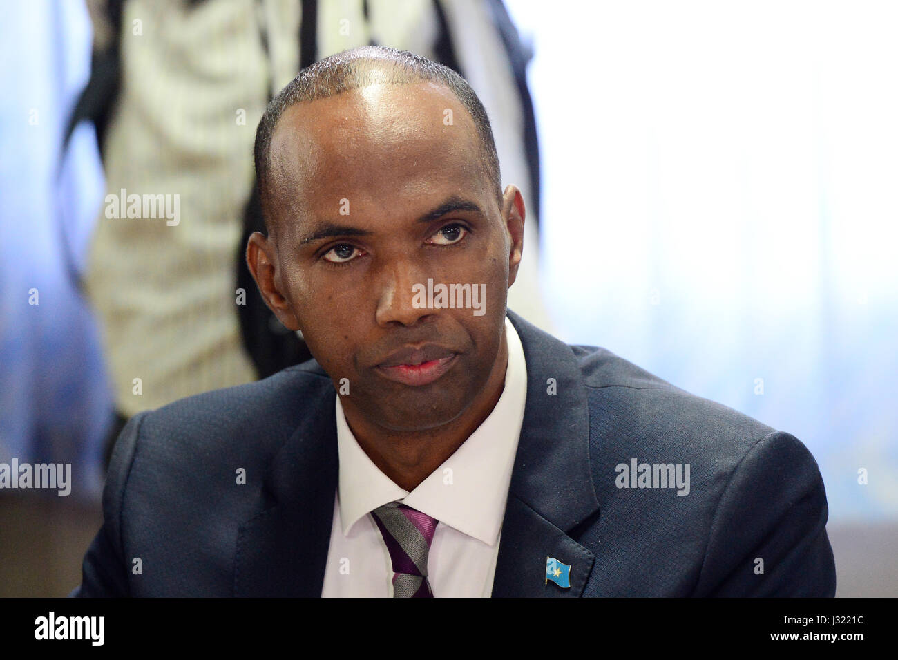 Mogadischu, Somalia. 2nd May, 2017. The Somalian prime minister Hassan Ali Khairei in Mogadischu, Somalia, 2 May 2017. Photo: Maurizio Gambarini/dpa/Alamy Live News Stock Photo