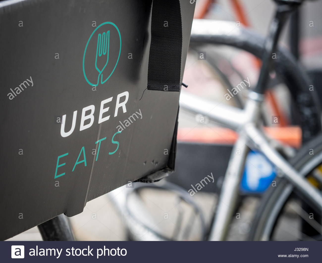 Uber Eats Food High Resolution Stock Photography and Images Alamy