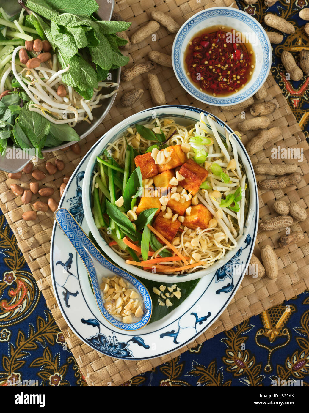 Bún Chay. Vietnamese noodle salad. Vietnam Food Stock Photo Alamy