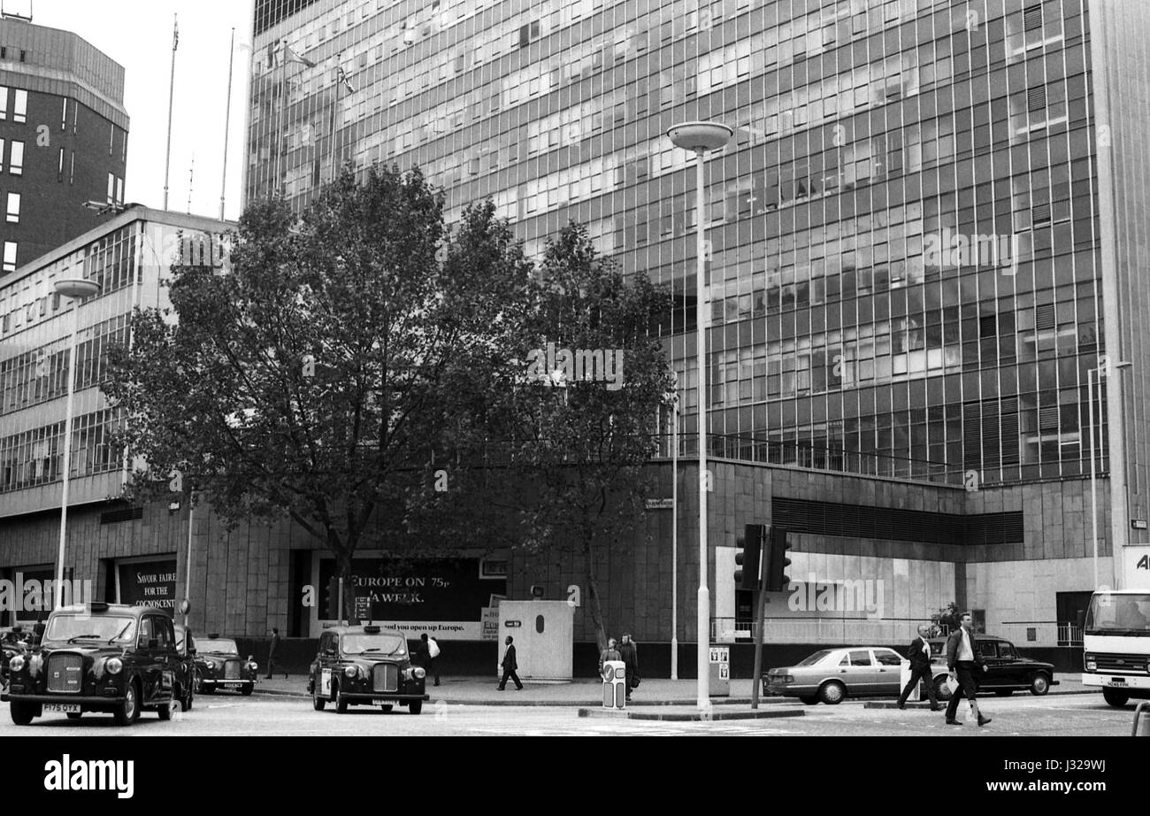 Mirror group building london hires stock photography and images Alamy