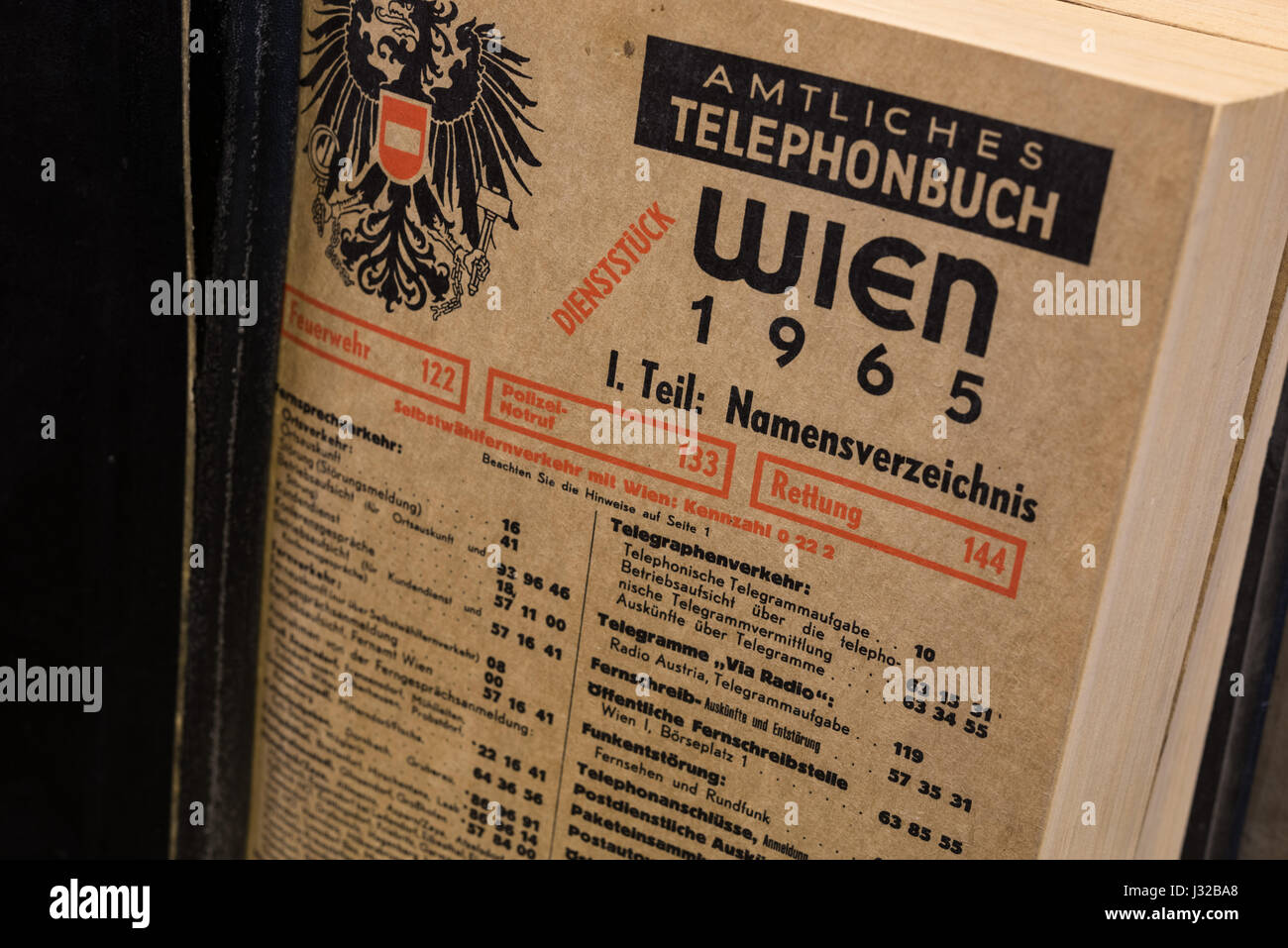 Telefonbuch hi-res stock photography and images - Alamy