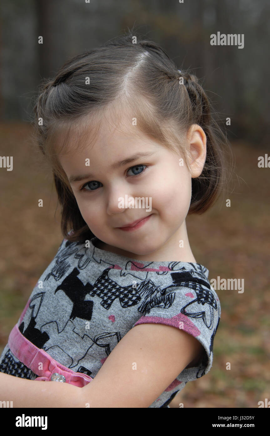 Child head tilted hires stock photography and images Alamy