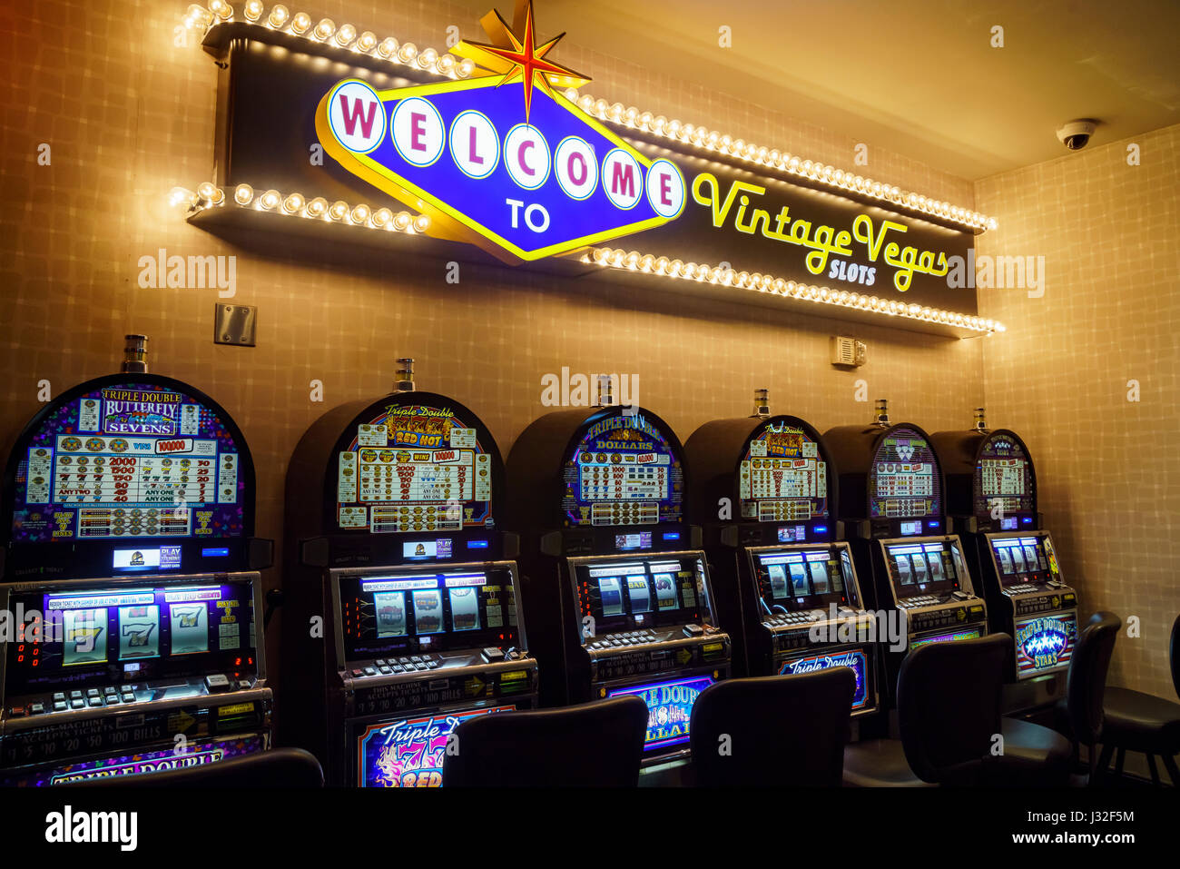 Vintage slot gambling machine in downtown Las Vegas, Nevada Stock Photo -  Alamy