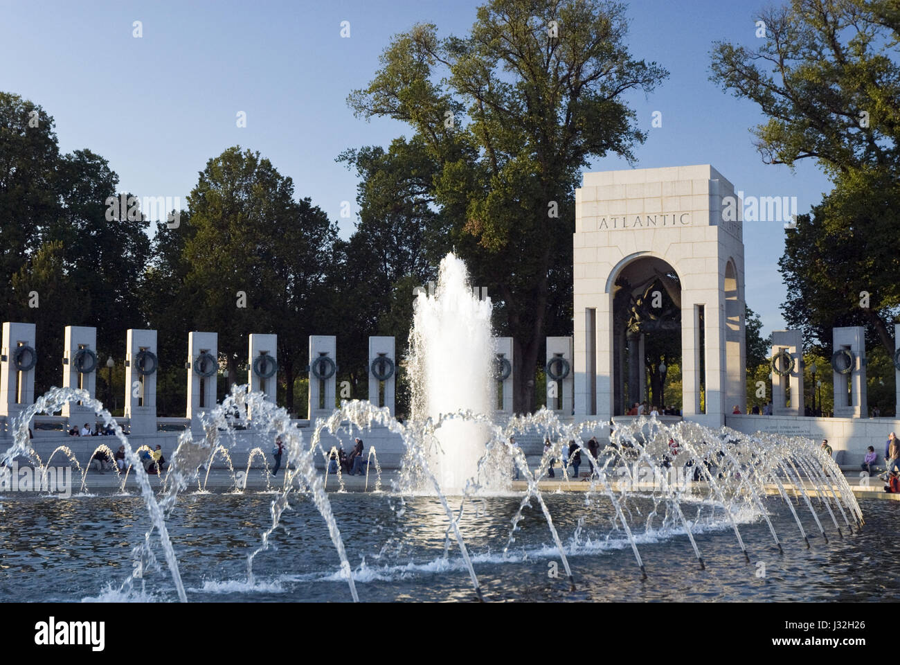 The World War Two Memorial on the national mall in Washington, DC Stock ...