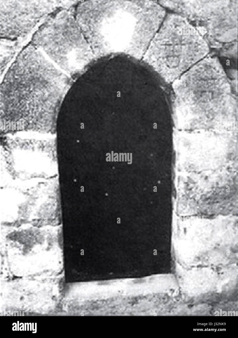 Antiga igreja Senhora de Varzim porta gotico-romanica Stock Photo - Alamy