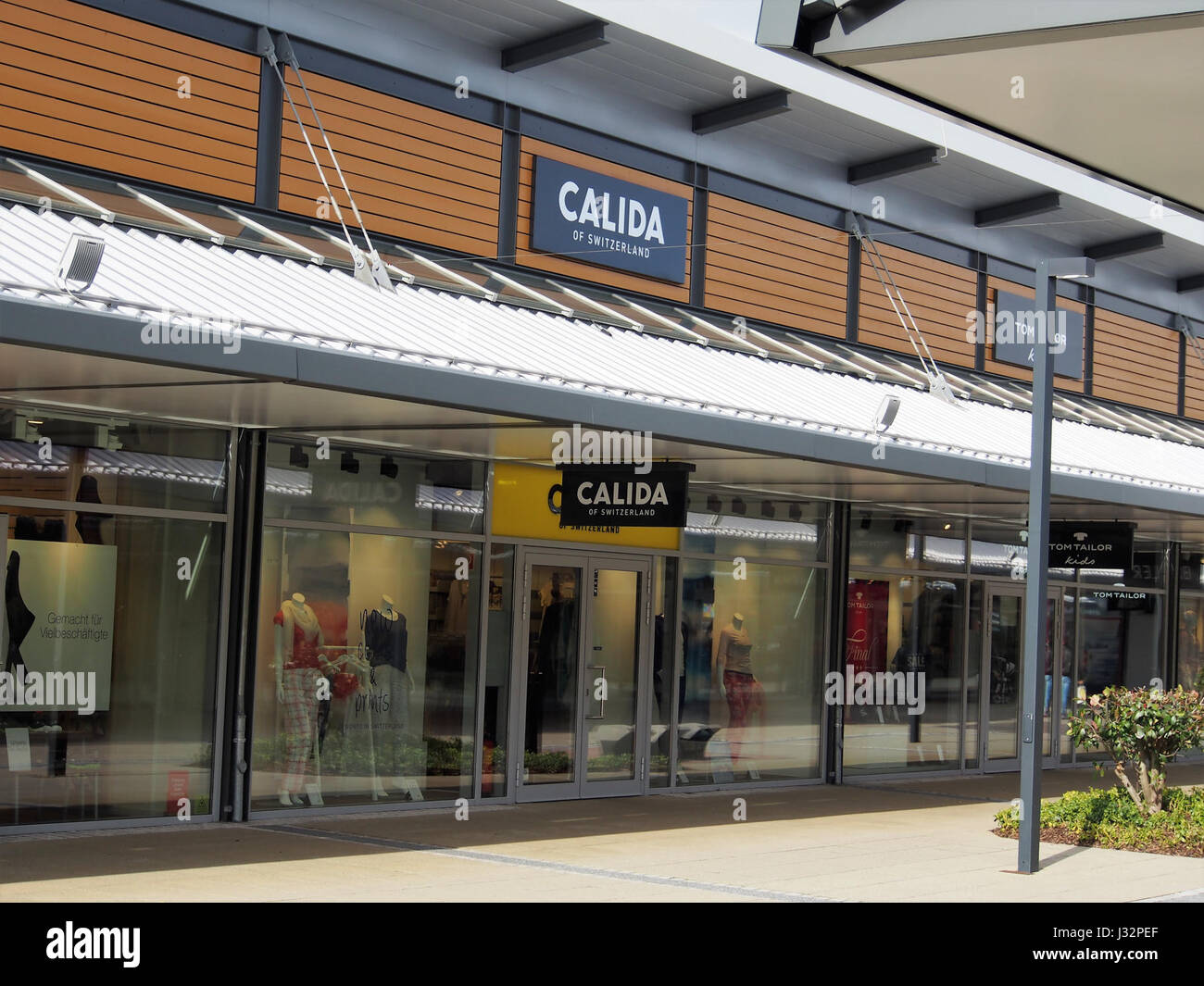 This image shows the Outlet Center in Zweibrücken, Germany, featuring a ...
