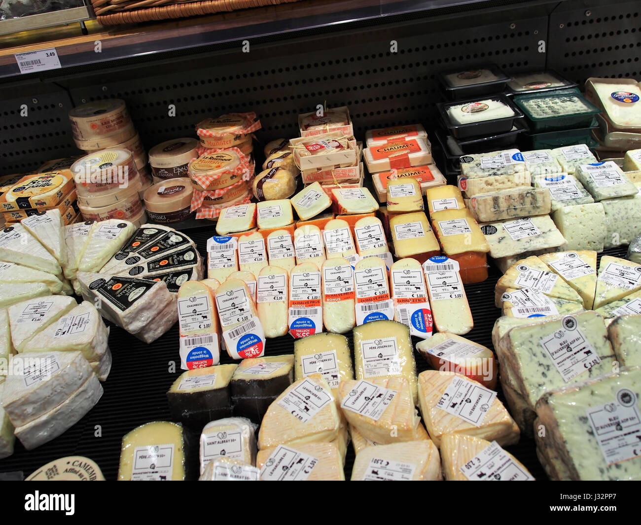 Kaas bij Albert Heijn foto 2 Stock Photo Alamy