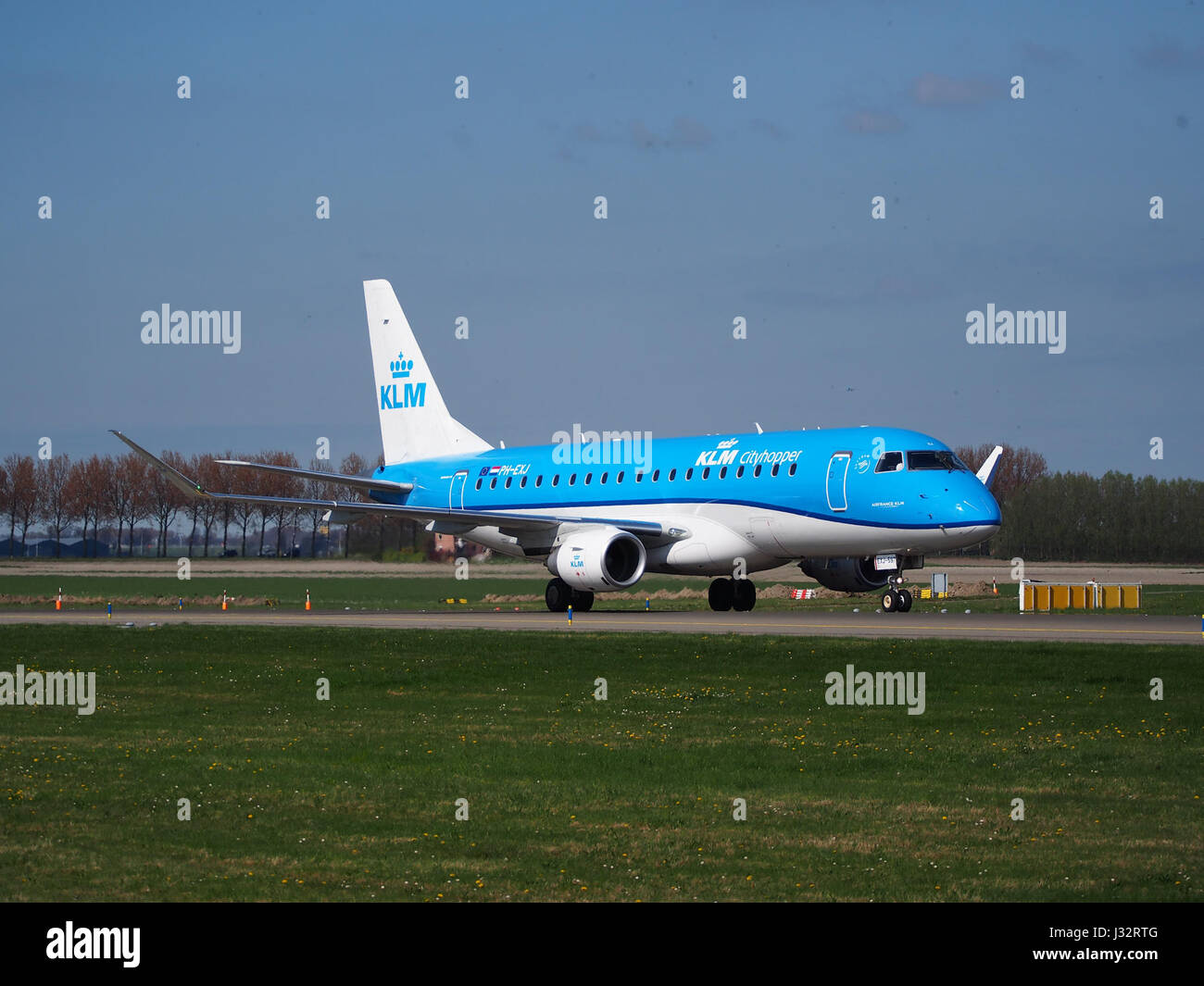 Flights across europe hi-res stock photography and images Flights across europe hi-res stock photography and images