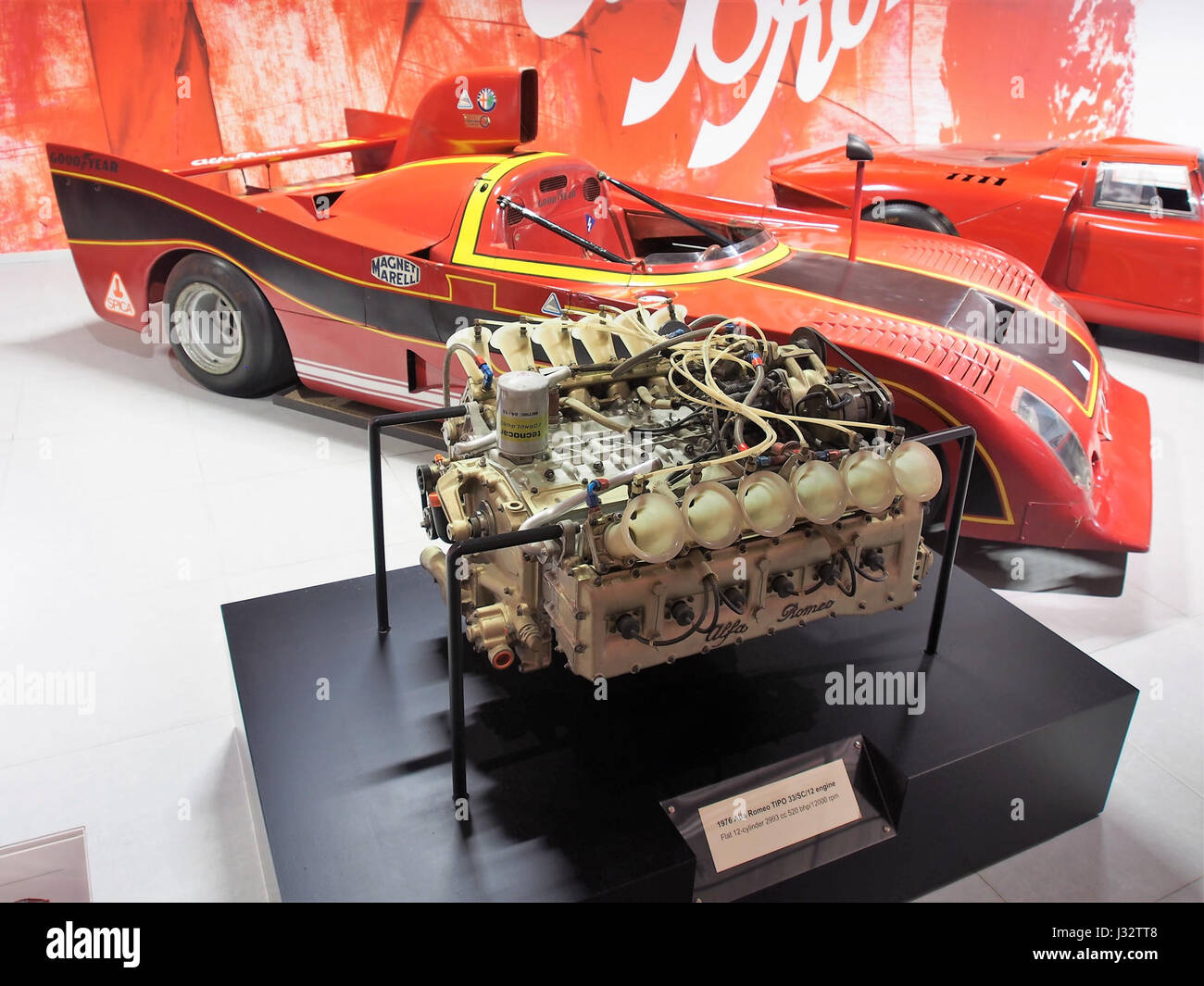 1976 Alfa Romeo Tipo 33 SC 12 3litre flat 12 cylinder 520hp engine pic1  Stock Photo - Alamy