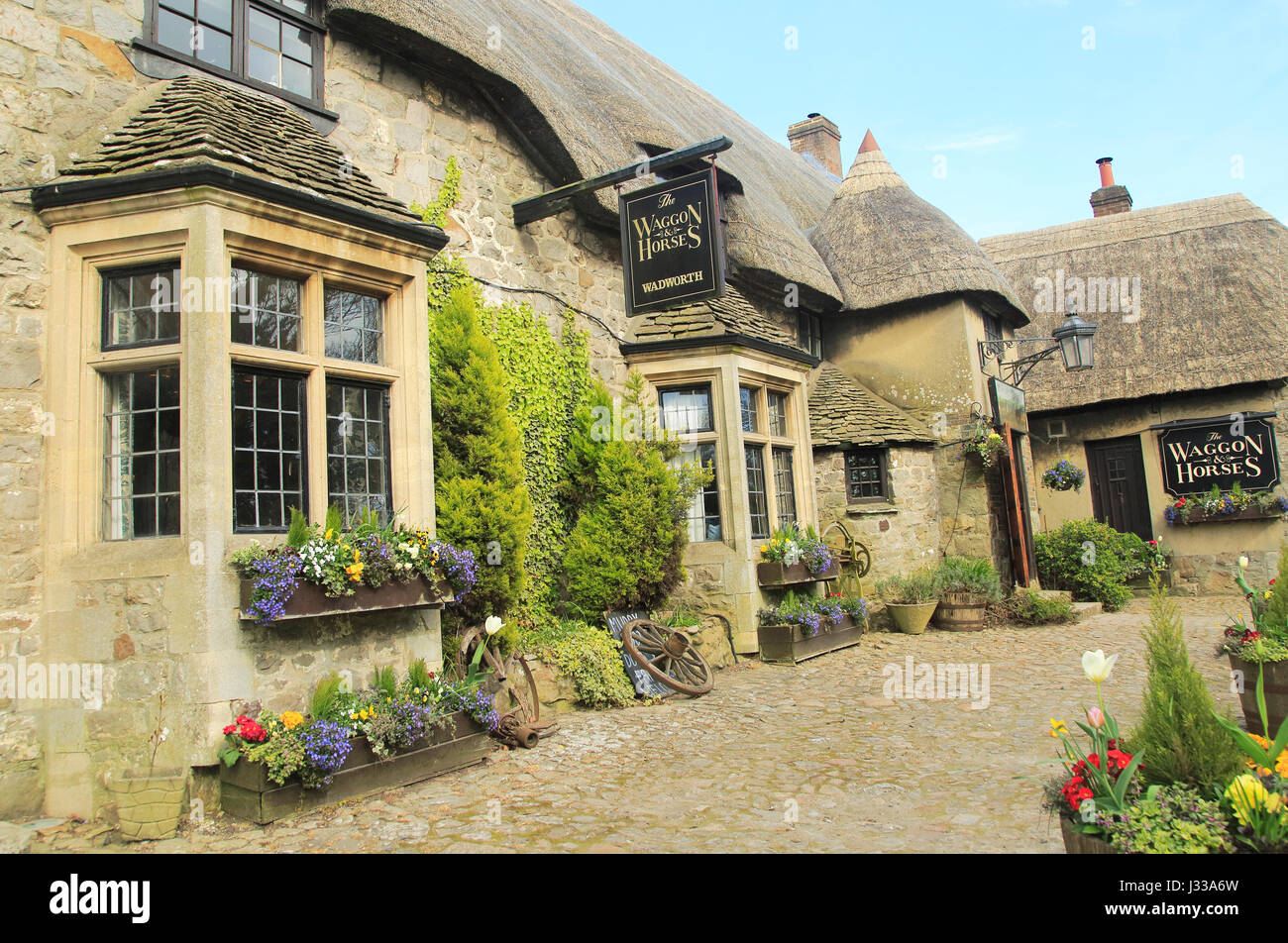 The Waggon and Horses pub, Beckhampton, Wiltshire, England, UK inspiration for a scene in The Pickwick Papers by Charles Dickens Stock Photo