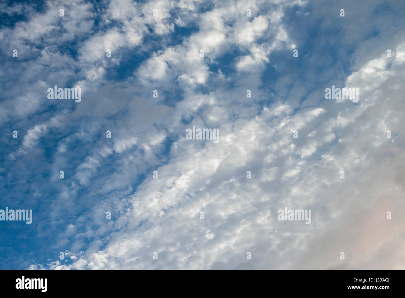 Beautiful blue sky clouds hi-res stock photography and images - Alamy
