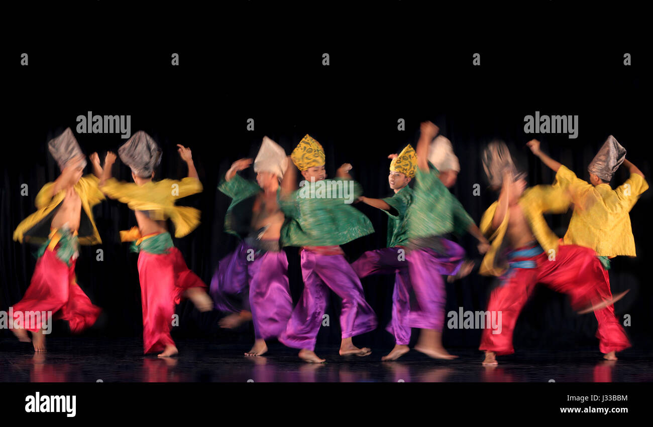 Muslim dancers, Villa Escudero, Luzon, Philippines, Asia Stock Photo