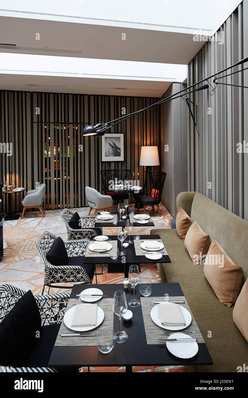 Breakfast room and restaurant casual at das stue hotel stock photo ... Das stue zimmer