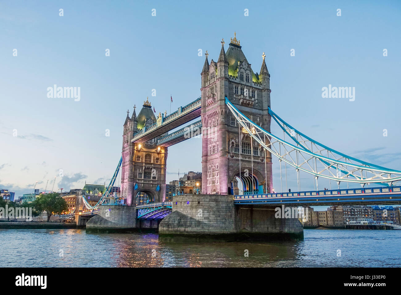 Tower bridge london great hi-res stock photography and images - Alamy