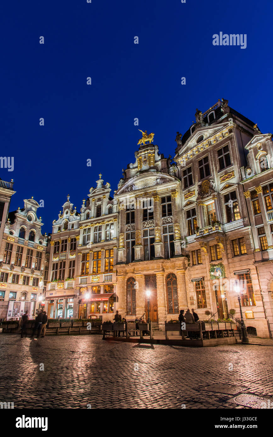 night-view-of-grand-place-brussels-belgium-stock-photo-alamy