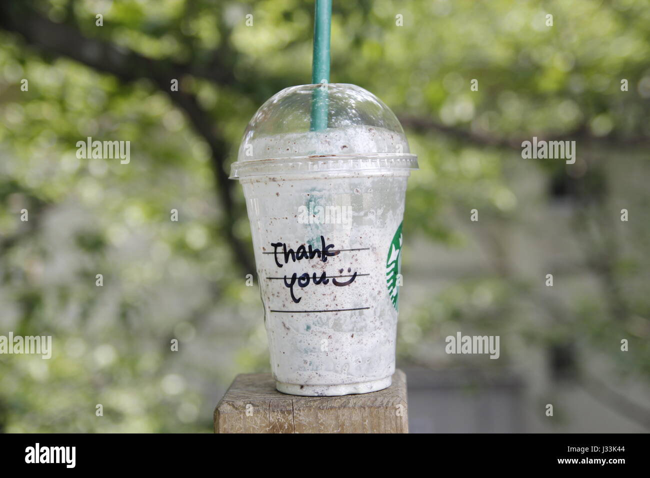 blinged brushes starbucks cup Crystal Starbucks Cup  Bling'd Up