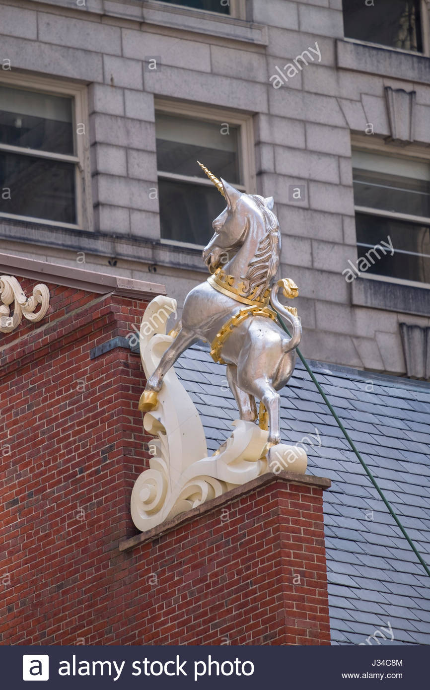 British Monarchy Crown High Resolution Stock Photography and Images - Alamy