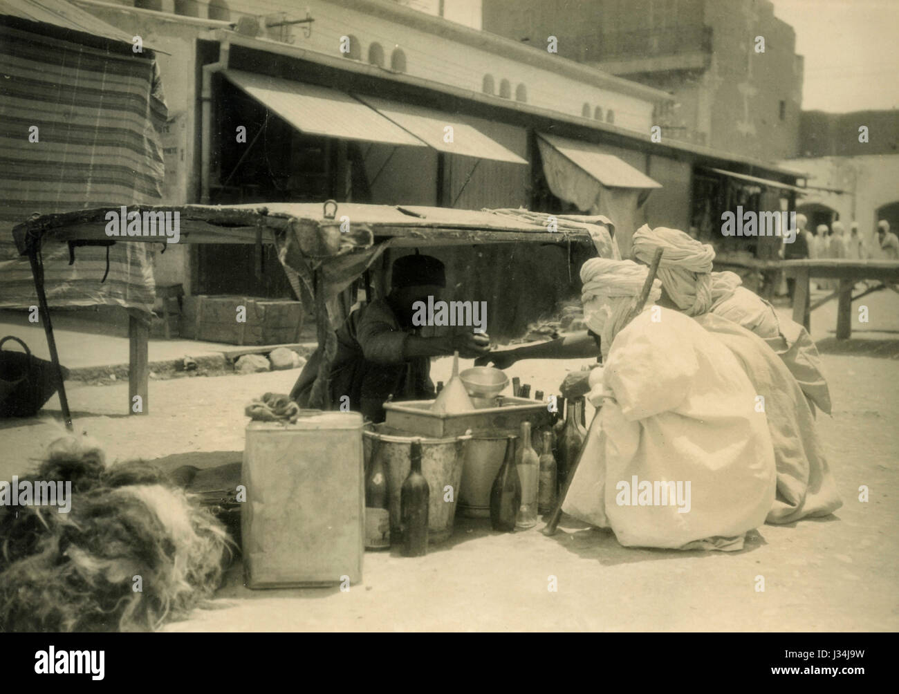 Lemon drink and palm wine seller, Biskra, Algeria Stock Photo