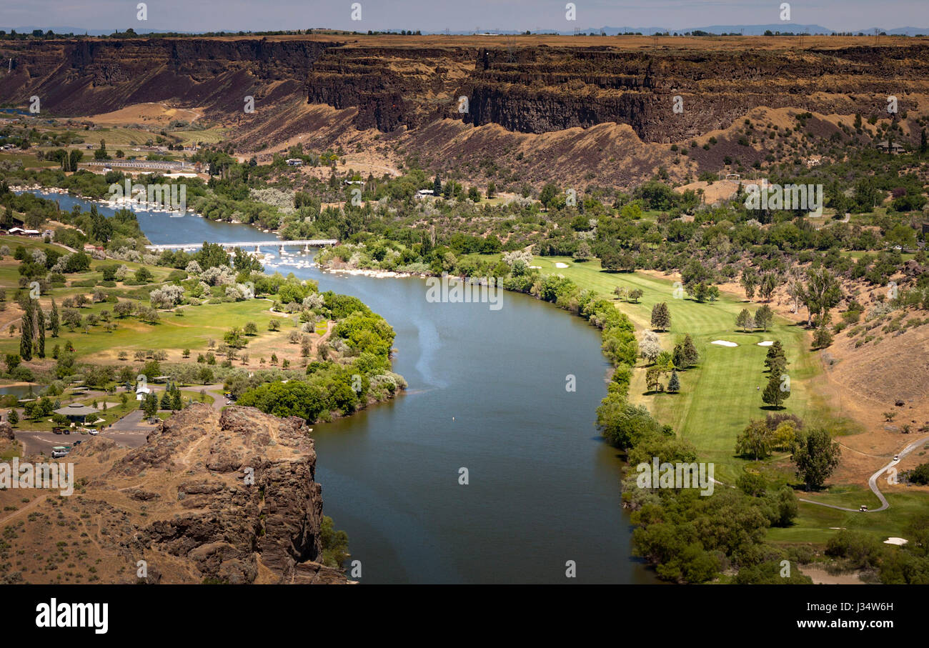 The snake river canyon of Twin falls, Idaho with its golf course and  country club.Shot from the magic valley mall area Stock Photo - Alamy