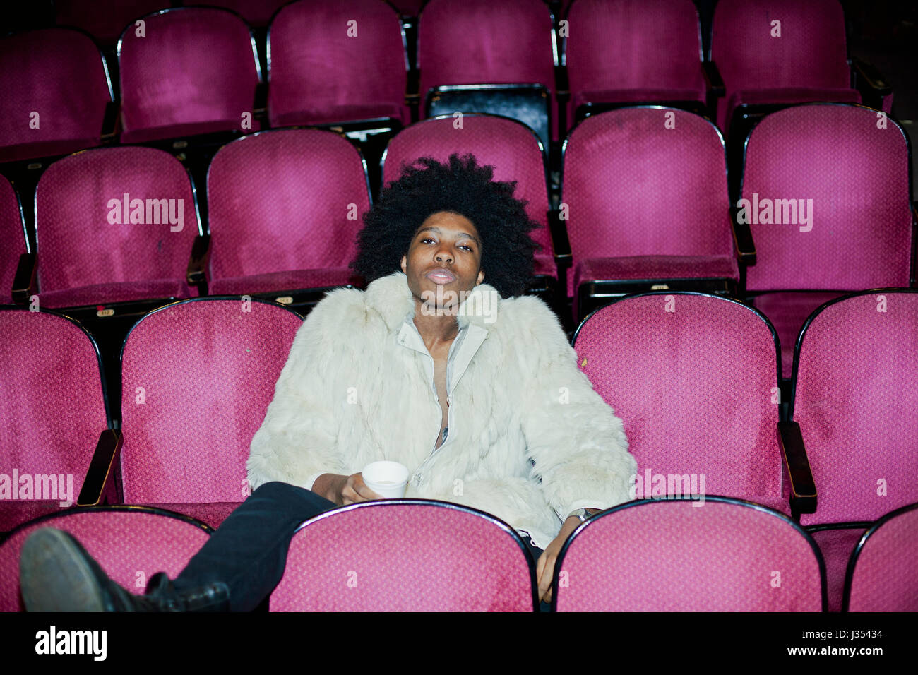 Curly fur coat hi-res stock photography and images - Alamy