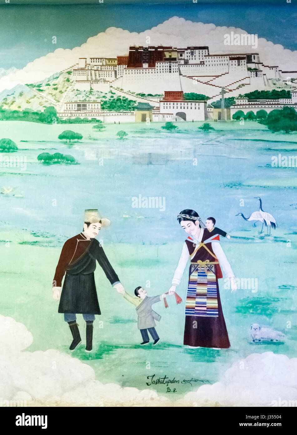 Wall painting, Chonor House Hotel, McLeodGanj, Dharamshala, Himachal Pradesh, north India depicting Tibetan family in front of Potola Palace, Lhasa Stock Photo