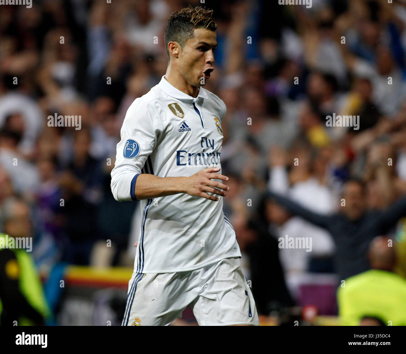 Real Madrid 16/17 Local #7 Ronaldo L