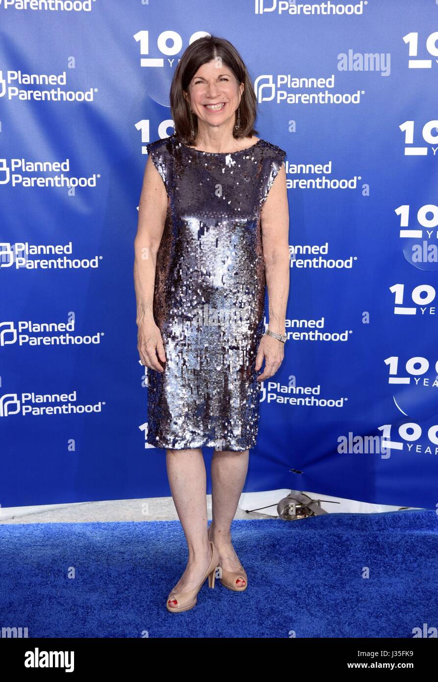 New York, NY, USA. 2nd May, 2017. Anna Quindlen at arrivals for Planned Parenthood 100th Anniversary Gala, Pier 36/South Street, New York, NY May 2, 2017. Credit: Derek Storm/Everett Collection/Alamy Live News Stock Photo