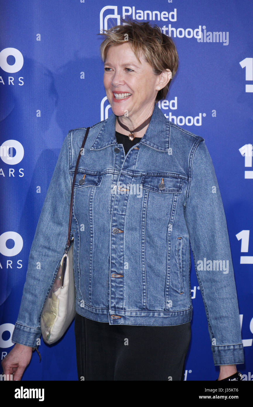New York, NY, USA. 2nd May, 2017. Annette Bening at the Planned ...