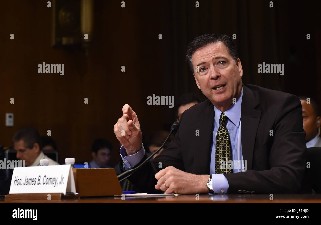 is james comey republican or democrat Image 7