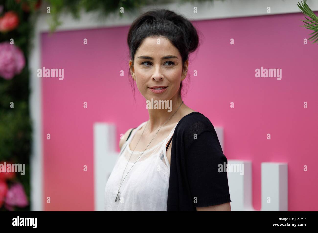 New York, NY, USA. 3rd May, 2017. Sarah Silverman at arrivals for Hulu