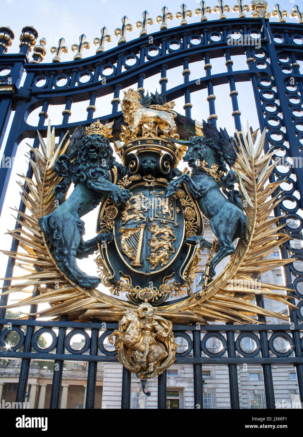 the royal crest on the gates of buckingham palace Uk, queens residence Stock Photo