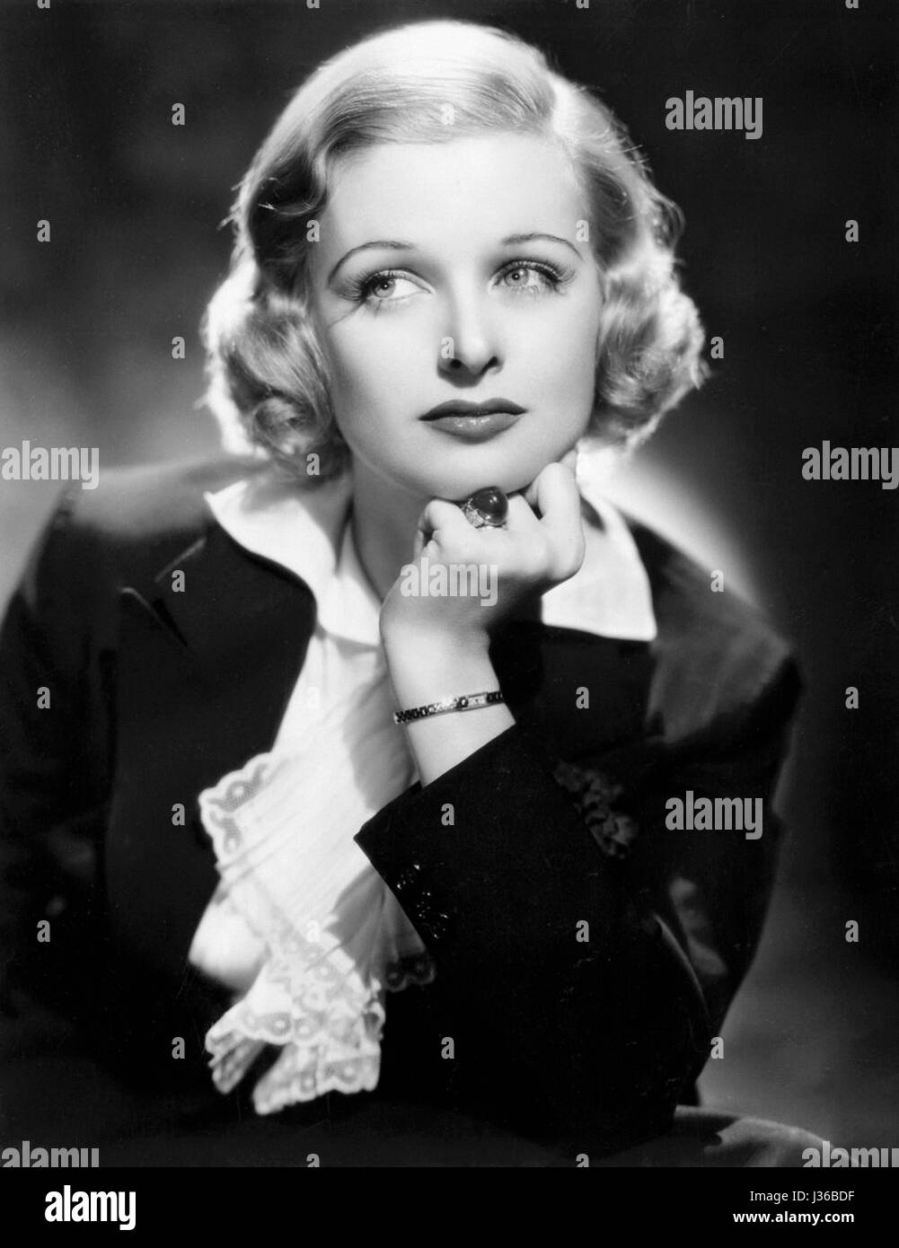 Joan Bennett (1910-1990) american actress, promoting the movie 'Big Brown Eyes'.    Big Brown Eyes  Year : 1936 - USA  Director : Raoul Walsh.  It is forbidden to reproduce the photograph out of context of the promotion of the film. It must be credited to the Film Company and/or the photographer assigned by or authorized by/allowed on the set by the Film Company. Restricted to Editorial Use. Photo12 does not grant publicity rights of the persons represented. Stock Photo