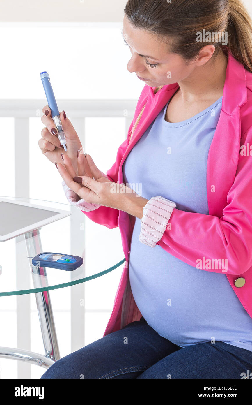 Diabetes testing pregnancy hires stock photography and images Alamy