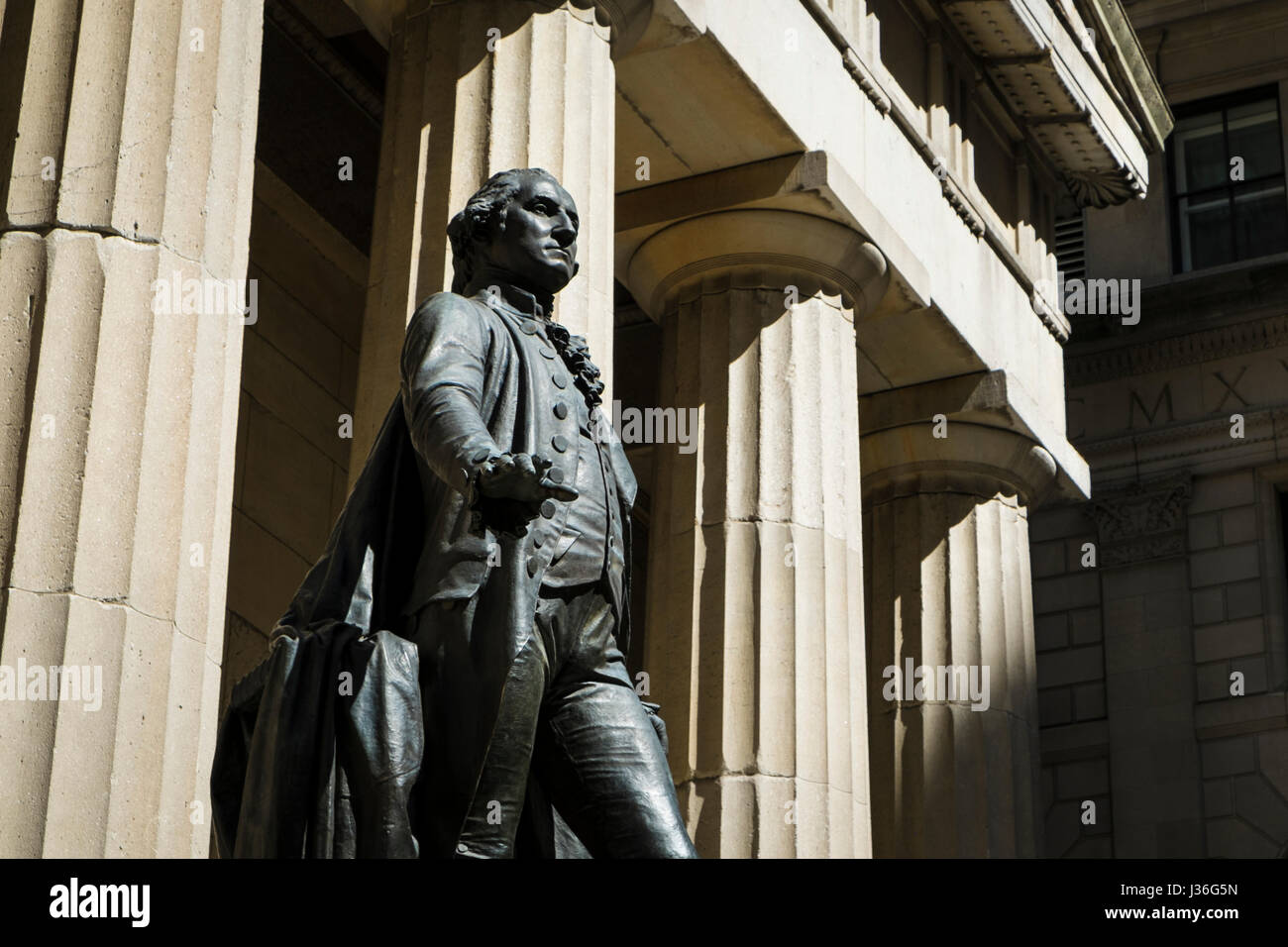 Statue of George Washington outside Federal Hall, New York City Stock ...