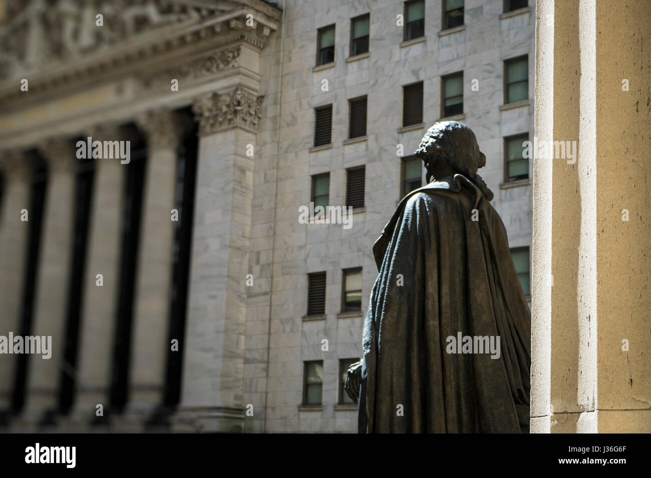 Statue of George Washington outside Federal Hall, New York City Stock ...