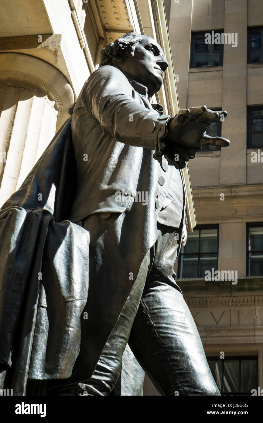 Statue of George Washington outside Federal Hall, New York City Stock ...