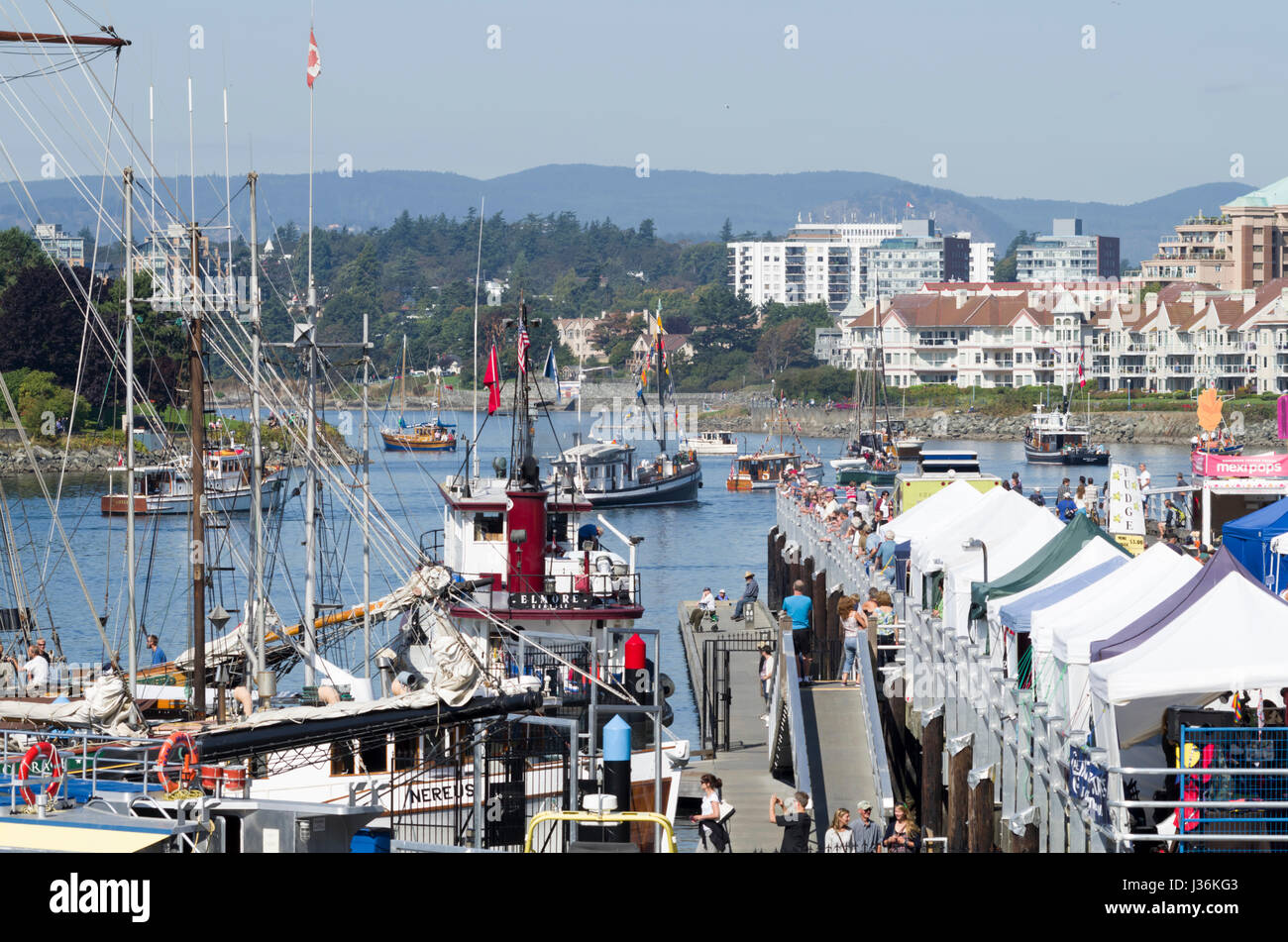 Classic wooden boat canada hires stock photography and images Alamy