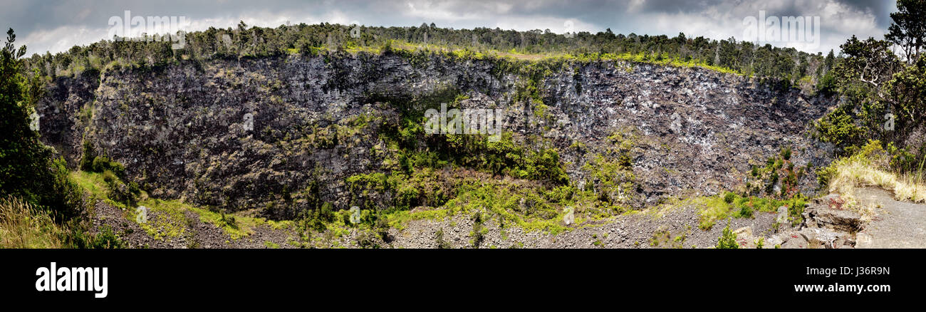 Puhimau Crater at the Chain of Craters Road in the Hawaii Volcanoes National Park on Big Island, Hawaii, USA. Stock Photo