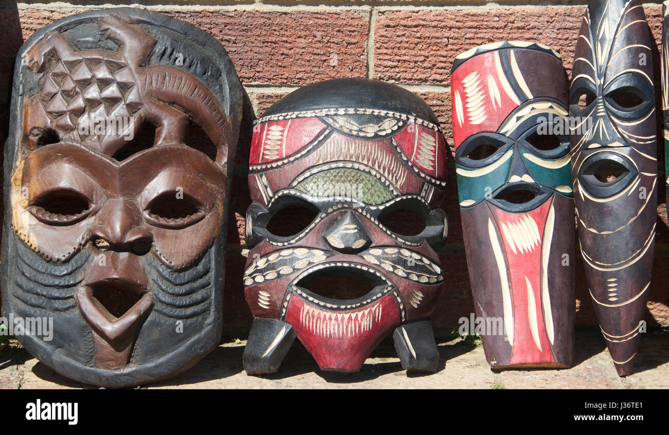 African masks hi-res stock photography and images - Alamy