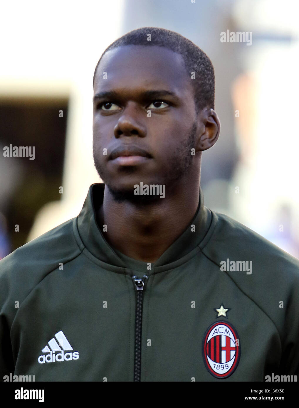 Jherson vergara hi-res stock photography and images - Alamy, image size:1018x1390