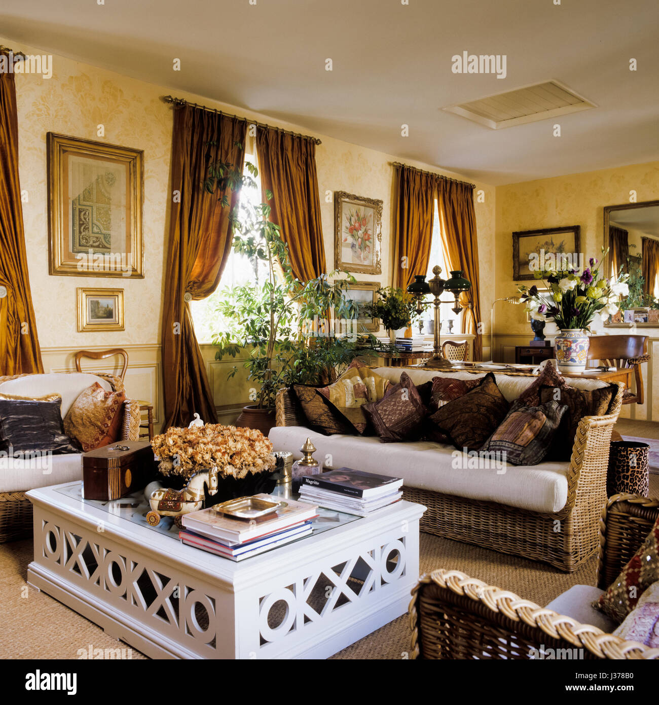 Living room with coffee table Stock Photo - Alamy