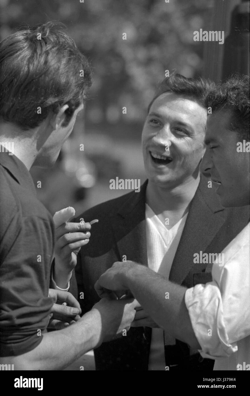 Jean-Paul Belmondo hopes that he will again be invited to appear 09.04.2015 43 Jean-Paul Belmondo hopes that he will again be invited to appear 09.04.2015 66