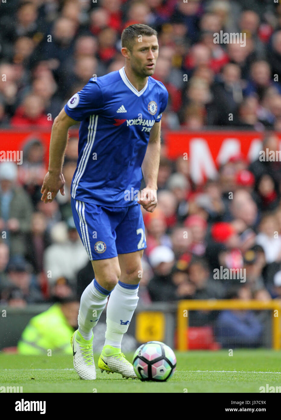 GARY CAHILL CHELSEA FC OLD TRAFFORD MANCHESTER ENGLAND 16 April 2017 Stock Photo