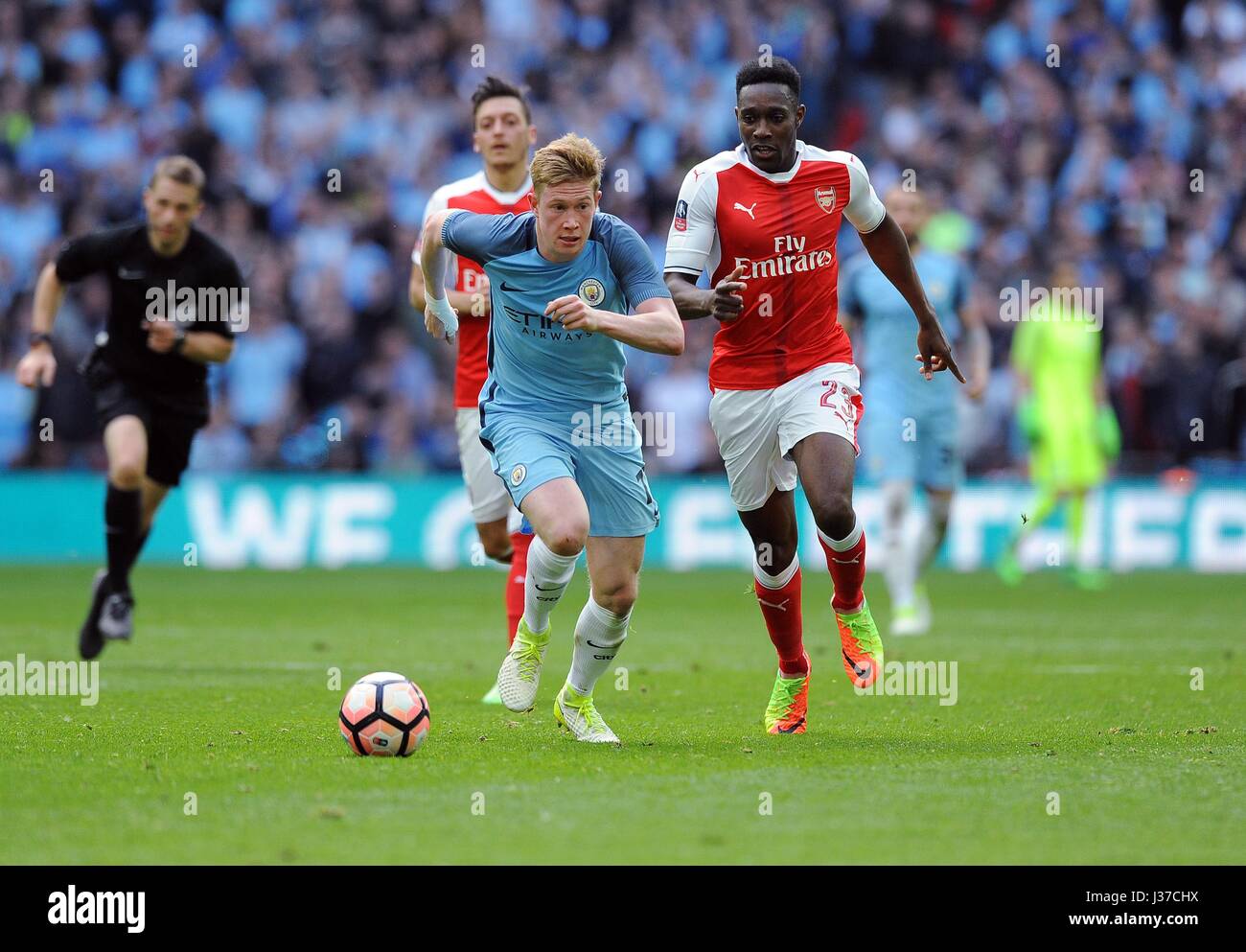 KEVIN DE BRUYNE OF MANCHESTER ARSENAL V MANCHESTER CITY WEMBLEY STADIUM