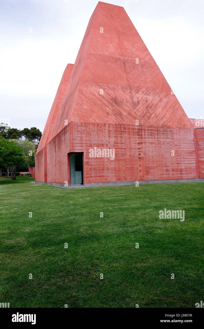 Paula rego artist hi-res stock photography and images - Alamy