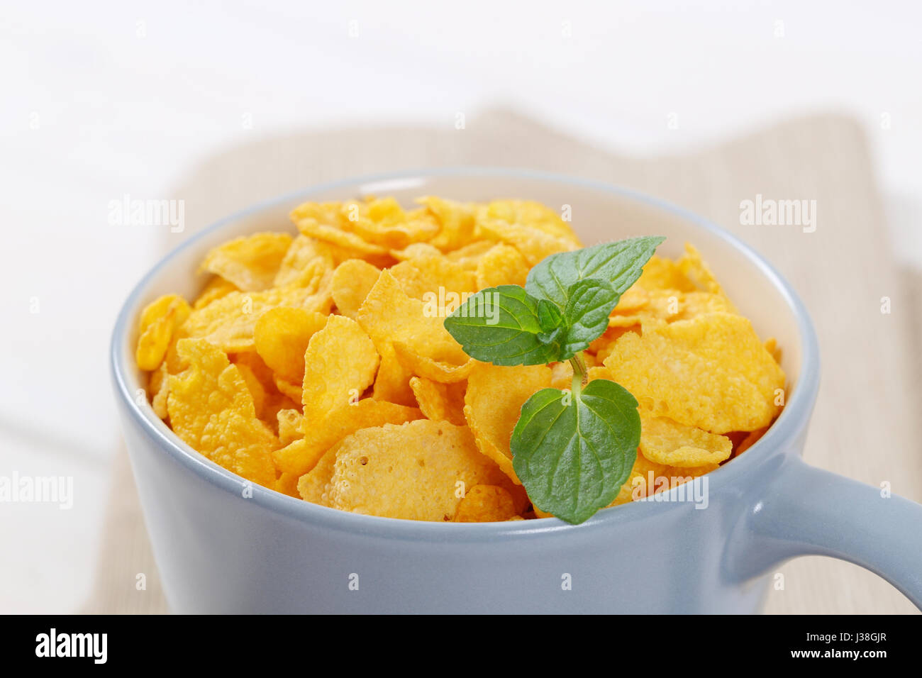 cup of corn flakes - close up Stock Photo - Alamy